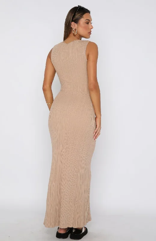 tami-maxi-dress-beige